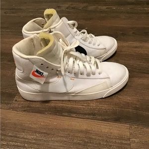 Nike Blazer Mid Rebel